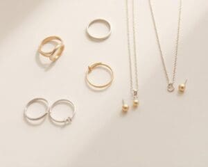 Bijoux minimalisti: L’eleganza nelle piccole cose